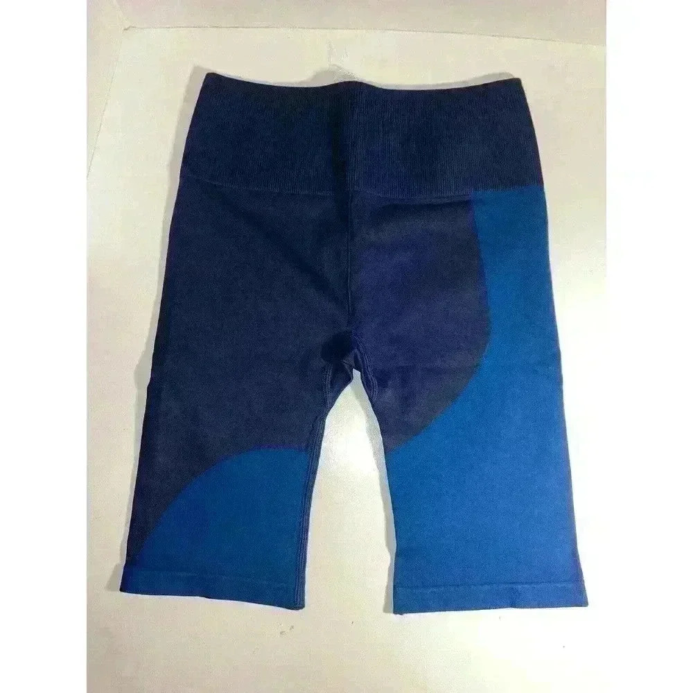 Fabletics High-Waisted Seamless Block Athletic Sh… - image 5